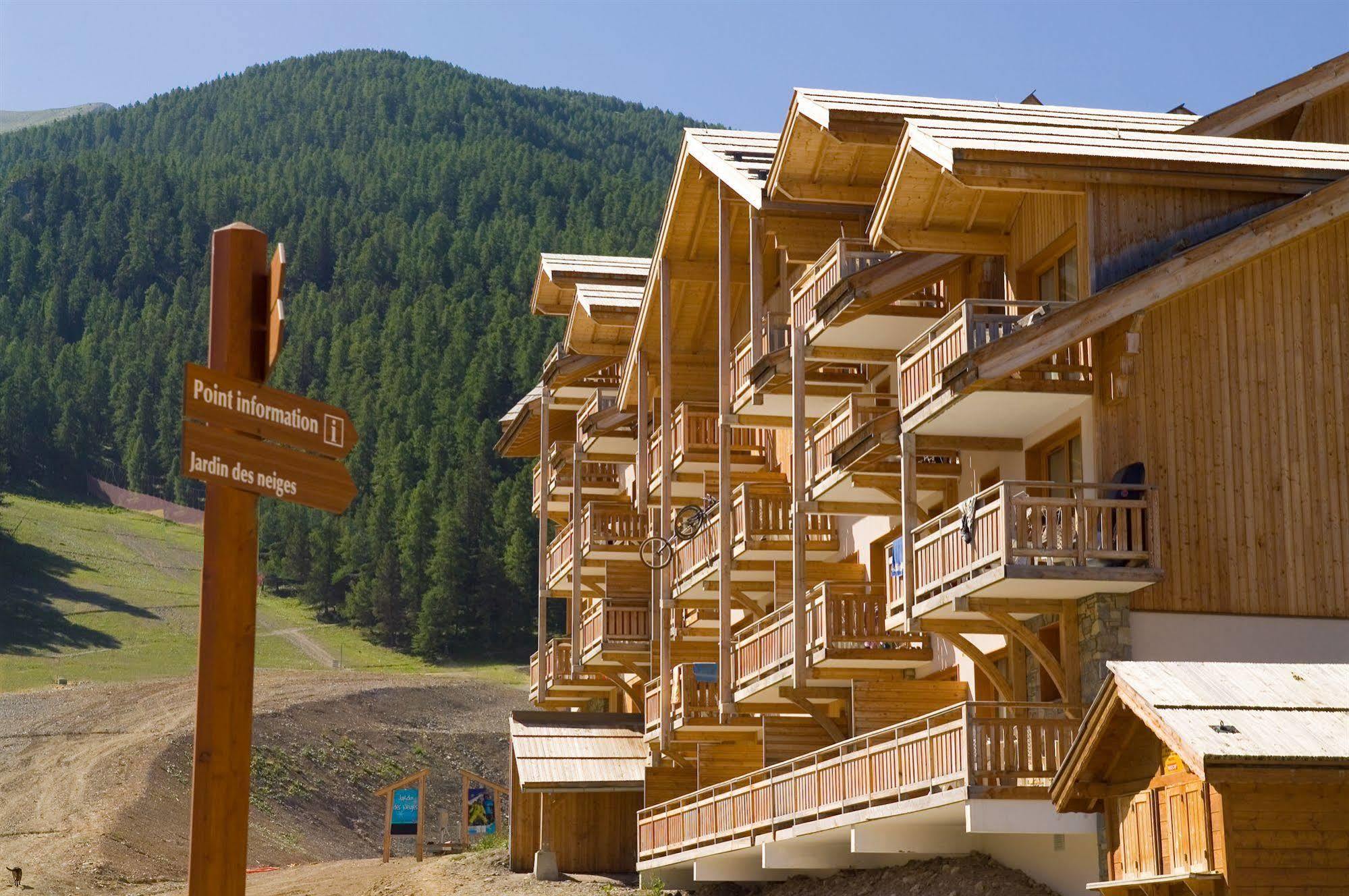 Madame Vacances Residence Le Parc Des Airelles Les Orres Exteriér fotografie